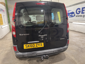 2010 Renault Kangoo 1.6 16v Expression in Black — image 6