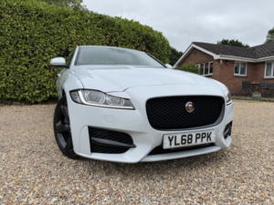 2018 Jaguar Xf 2.0 D R-Sport in White — image 4