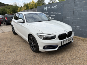 2019 BMW 1 Series 1.5 118i Sport 5-Door in White — image 6