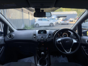 2014 Ford Fiesta 1.5 Tdci Zetec Euro 5 5dr in Blue — image 4
