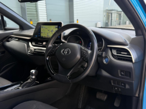 2019 Toyota C-Hr 1.8 Vvt-H Dynamic CVT Euro 6 (s/s) 5dr in Blue — image 2