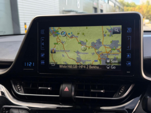 2019 Toyota C-Hr 1.8 Vvt-H Dynamic CVT Euro 6 (s/s) 5dr in Blue — image 3