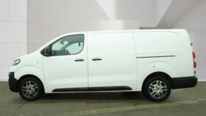 2021 Vauxhall Vivaro 2.0 Turbo D 3100 Dynamic L2 H1 Euro 6 (s/s) 6dr in White — image 3