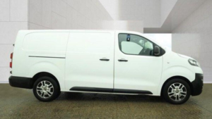 2021 Vauxhall Vivaro 2.0 Turbo D 3100 Dynamic L2 H1 Euro 6 (s/s) 6dr in White — image 4