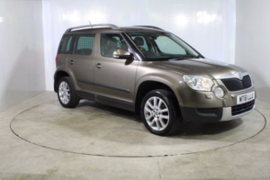 2012 Skoda Yeti 2.0 Tdi Elegance SUV 5dr Diesel DSG 4WD Euro 5 (140 Ps) in Brown — image 4