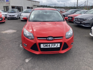 2014 Ford Focus 1.6 Titanium Navigator in Red — image 2