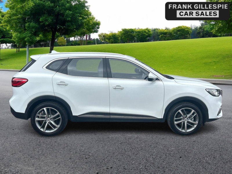 2022 MG MG Hs 1.5 T-Gdi Exclusive Euro 6 (s/s) 5dr in White — image 1