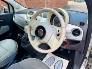 2011 Fiat 500 1.2 Lounge Euro 5 (s/s) 3dr in Silver — image 6