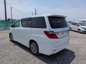 2013 Toyota Alphard 2.4 Type Gold 5dr 7 Seats in White — image 3