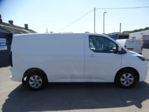 2024 Ford Transit Custom 2.0 280 Ecoblue Limited L1 H1 Euro 6 (s/s) 5dr in White — image 4