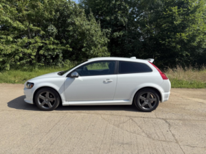 2009 Volvo C30 1.6 R-Design in White — image 2