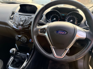 2016 Ford Ecosport 1.0t Ecoboost Zetec SUV 5dr Petrol Manual 2WD Euro 6 (s/s) (125 Ps) in Black — image 3