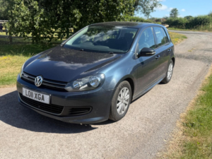 2011 Volkswagen Golf 1.6 Tdi Bluemotion Euro 5 (s/s) 5dr in Blue — image 3