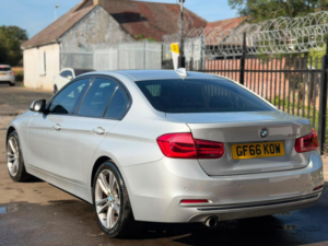 2016 BMW 3 Series 1.5 318i Sport Auto Euro 6 (s/s) 4dr in Silver — image 4