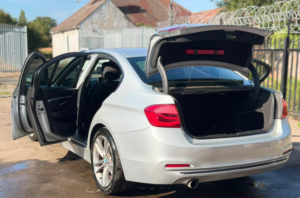 2016 BMW 3 Series 1.5 318i Sport Auto Euro 6 (s/s) 4dr in Silver — image 6
