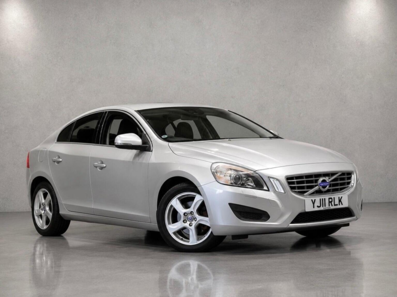 2011 Volvo S60 1.5 T3 Se Nav Auto Euro 6 (s/s) 4dr in Silver — image 1