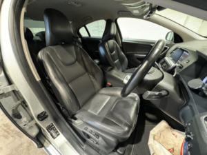 2011 Volvo S60 1.5 T3 Se Nav Auto Euro 6 (s/s) 4dr in Silver — image 4