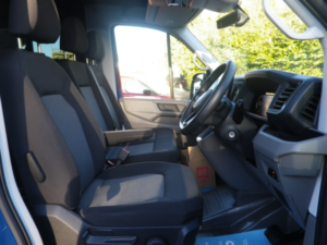 2025 Volkswagen Crafter Brook Miller 2.0 Tdi DSG Cr35 Commerce Plus Wav With Electric Lift in Blue — image 6