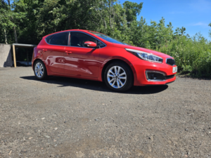 2016 Kia Ceed 1.6 Gdi 2 in Red — image 4