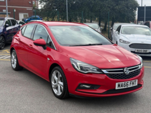 2016 Vauxhall Astra 1.4i Sri Euro 6 5dr in Red — image 6