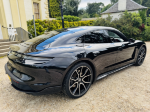 2023 Porsche Taycan Performance Plus 93.4kwh in Black — image 3