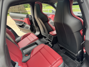 2023 Porsche Taycan Performance Plus 93.4kwh in Black — image 4