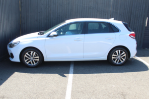 2019 Hyundai I30 1.0 I30 Se Nav 1.0 120ps My19 in White — image 3