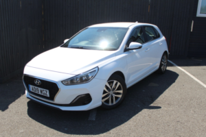 2019 Hyundai I30 1.0 I30 Se Nav 1.0 120ps My19 in White — image 4