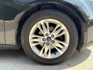 2014 Ford Focus 1.6 Titanium Navigator in Black — image 4