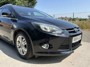 2014 Ford Focus 1.6 Titanium Navigator in Black — image 6