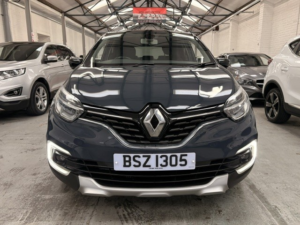 2017 Renault Captur 0.9 Dynamique S Nav Tce 90 in Blue — image 5