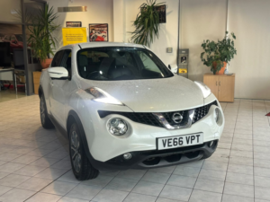 2016 Nissan Juke 1.5 Dci Tekna in White — image 2