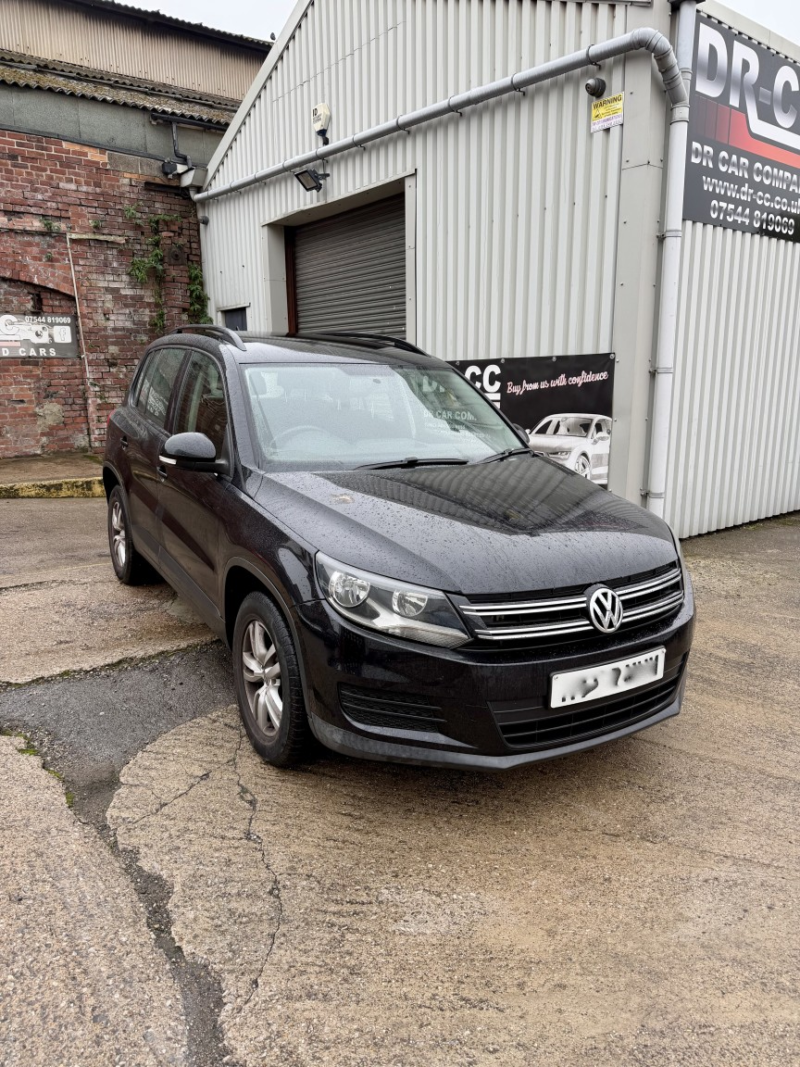 2013 Volkswagen Tiguan 2.0 Tdi Bluemotion Tech S SUV 5dr Diesel Manual 2WD Euro 5 Ss 140 Ps in Black — image 1