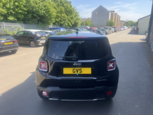 2016 Jeep Renegade 1.4 Renegade My16 1.4 Multiair Ii 140hp Limited in Black — image 4