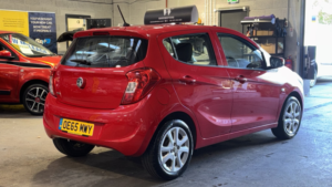 2015 Vauxhall Viva 1.0 I Se Red 5dr 1 Owner From New+low Tax in Red — image 6