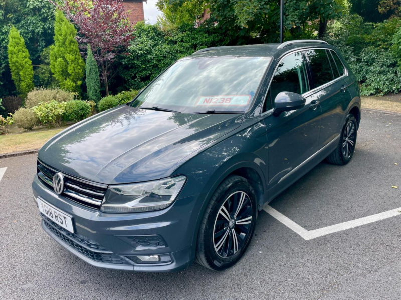 2018 Volkswagen Tiguan 2.0 Tdi Se Navigation DSG 4motion Euro 6 (s/s) 5dr in Grey — image 1