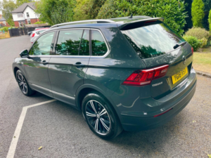 2018 Volkswagen Tiguan 2.0 Tdi Se Navigation DSG 4motion Euro 6 (s/s) 5dr in Grey — image 6