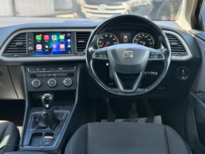 2020 SEAT Leon 1.5 Tsi Evo Se Dynamic Euro 6 (s/s) 5dr in Black — image 2