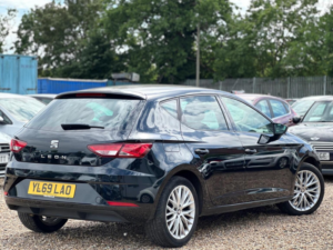 2020 SEAT Leon 1.5 Tsi Evo Se Dynamic Euro 6 (s/s) 5dr in Black — image 3