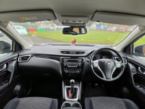 2014 Nissan Qashqai 1.5 Dci Acenta in Grey — image 2