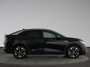 2023 Volkswagen Id.5 Pro 77kwh Style SUV 5dr Electric Auto (174 Ps) in Black — image 2