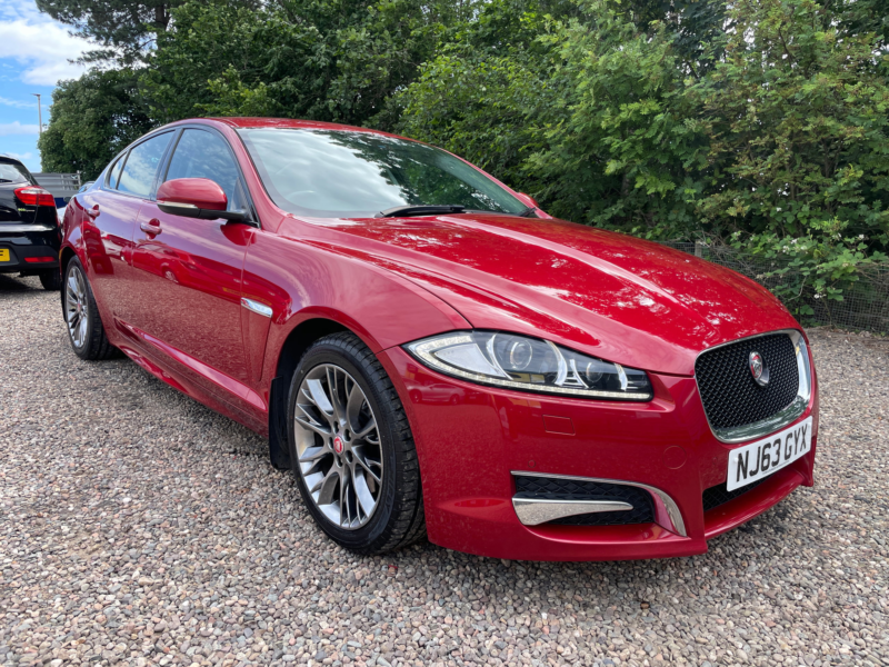 2013 Jaguar Xf 2.2d R-Sport Saloon 4dr Diesel Auto Euro 5 (s/s) (200 Ps) in Red — image 1
