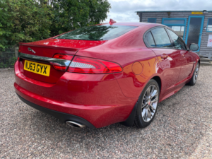 2013 Jaguar Xf 2.2d R-Sport Saloon 4dr Diesel Auto Euro 5 (s/s) (200 Ps) in Red — image 3