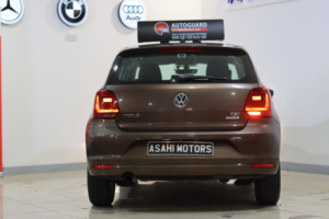 2015 Volkswagen Polo 1.2 Tsi Comfortline DSG in Brown — image 2