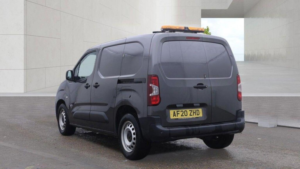 2020 Peugeot Partner 1.5 Bluehdi 1000 Professional Standard Panel Van Swb Euro 6 (s/s) 5dr in Grey — image 4