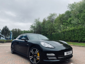 2013 Porsche Panamera Platinum Edition D V6 Tiptronic in Black — image 3