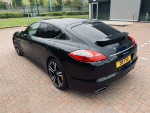 2013 Porsche Panamera Platinum Edition D V6 Tiptronic in Black — image 6