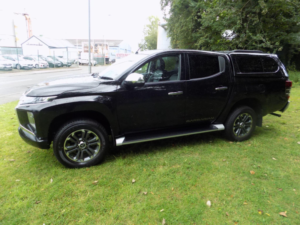 2020 Mitsubishi L200 2.2 Di-D Dc Barbarian Auto 4WD Euro 6 (s/s) 4dr in Black — image 4
