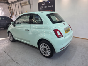 2018 Fiat 500 1.2 Lounge Hatchback 3dr Petrol Manual Euro 6 (s/s) (69 Bhp) in Green — image 3