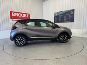 2017 Renault Captur 0.9 Tce Energy Dynamique Nav Euro 6 (s/s) 5dr in Grey — image 6